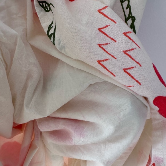 Asymmetrical Floral Print Dress - Picture 9 of 10